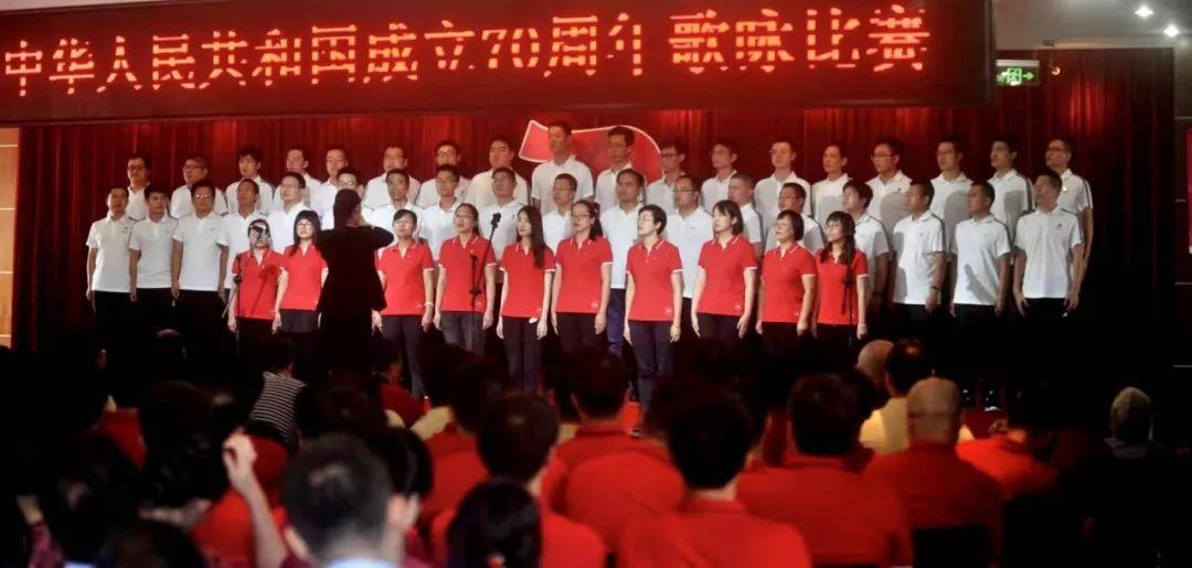 鲍峰庭走访慰问地级老同志和困难职工